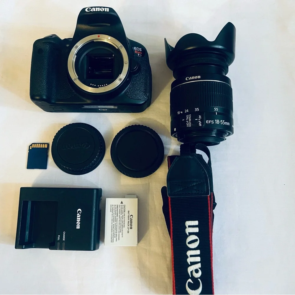 Canon EOS Rebel T5i 18.0MP Digital DSLR Camera Mint Conditions Great Working